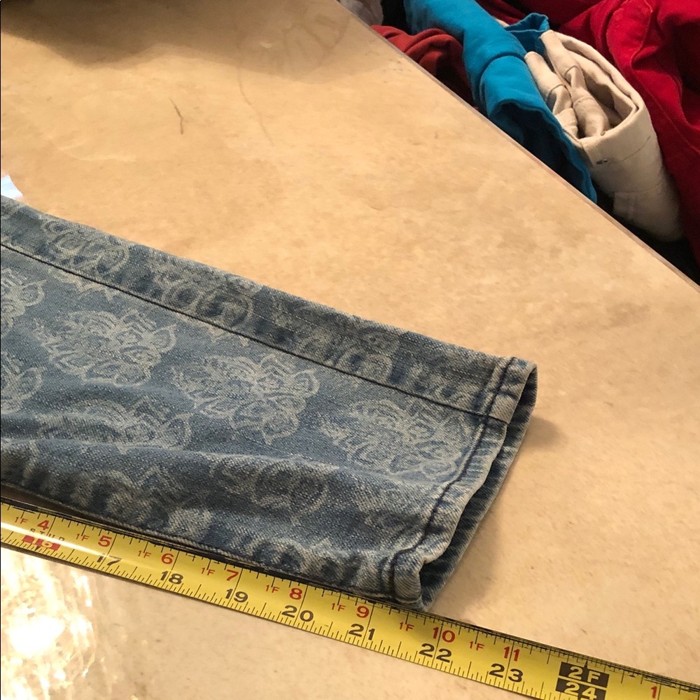 Merona Light Blue Patterned cropped Jeans - Picture 5 of 8